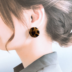 数量限定⑅ひょう柄 ピアス/イヤリング/ノンホール ピアス（スタッド 