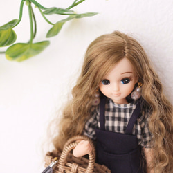 ドール服 ギンガムチェックブラウス ネイビーサロペットのセット♡ 1枚目の画像