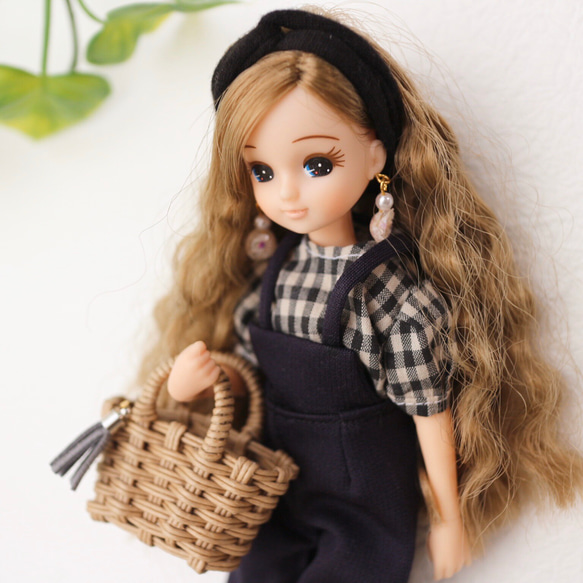 ドール服 ギンガムチェックブラウス ネイビーサロペットのセット♡ 2枚目の画像