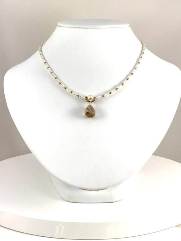 ゴールドルチルクォーツ&本真珠のネックレス 3枚目の画像