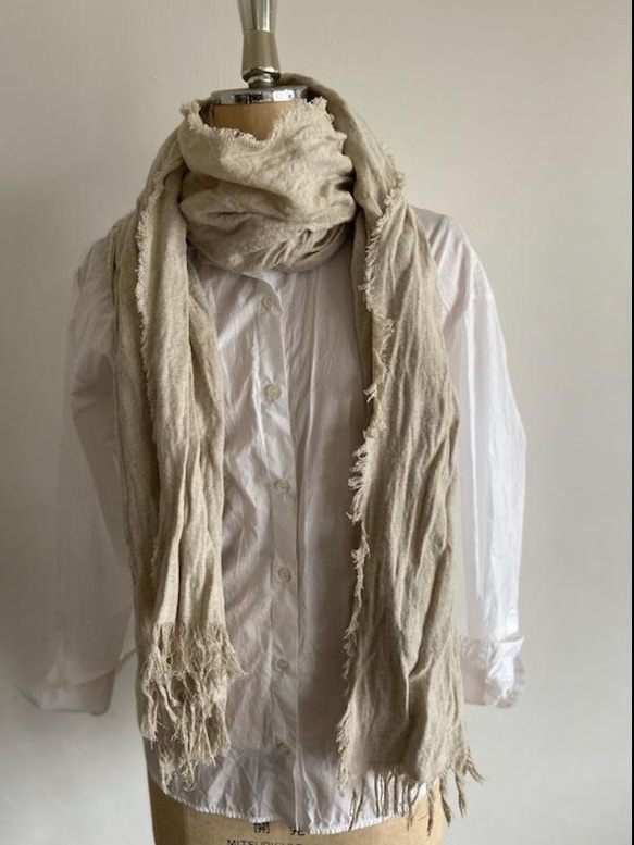洗いこまれた綾織リネンウール  フリンジ　ストール 1枚目の画像