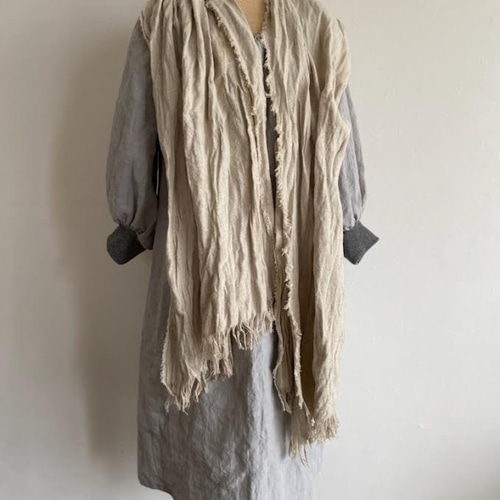 ❁ハンドメイドになります❁ 大判　アップリケベルギーリネンストール 洗いこまれた綾織リネンウール フリンジ ストール ストール