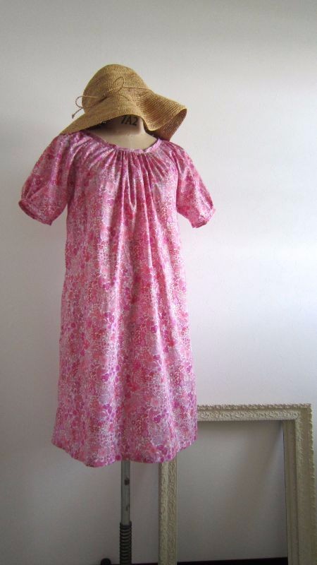 リバティ マーガレットアニー　ピンク ワンピース