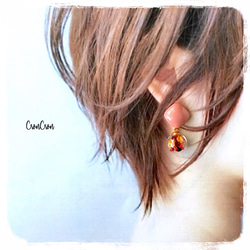 pierce/earring♡赤レッドかすみ草ガラスドームピアスイヤリング 1枚目の画像