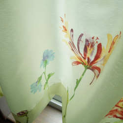 シルクタッチな張りと適度な光沢が艶っぽい☆大きなお花柄が映えるお上品なカフェカーテン 7枚目の画像