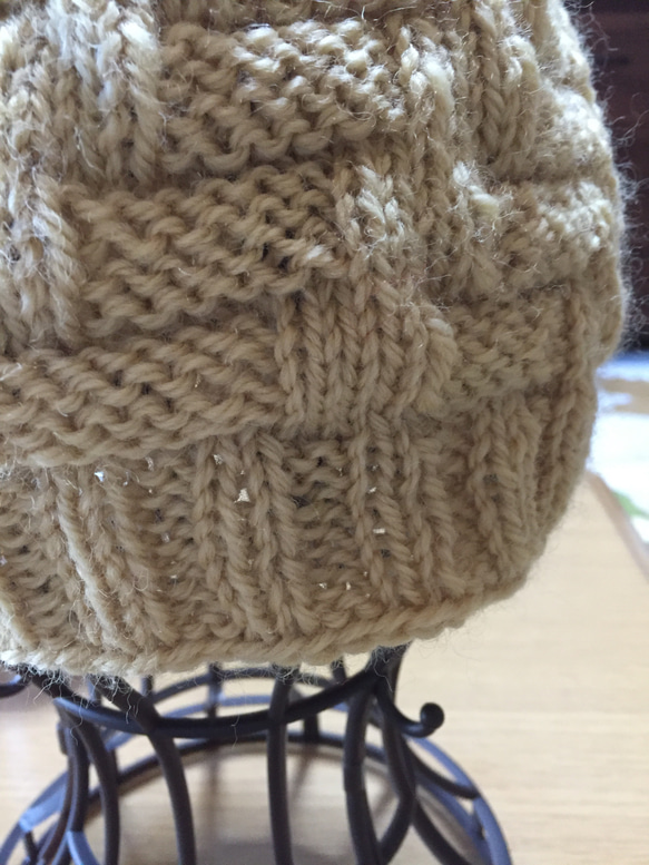手編みのニット帽 3枚目の画像