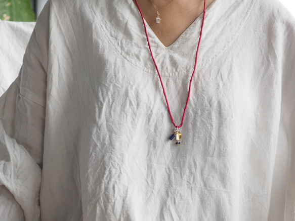 Kaluks〈necklace〉 : bougainvillea pink 2枚目の画像