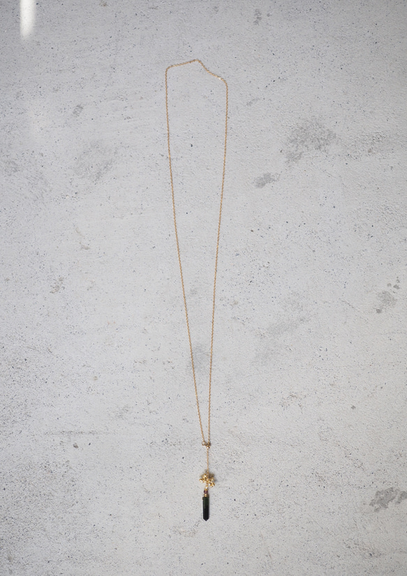 Aonghus〈necklace〉： green tourmaline 7枚目の画像