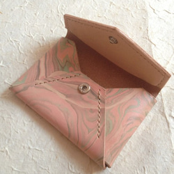 牛ヌメ革 マーブル染めケース（ピンク） 3枚目の画像