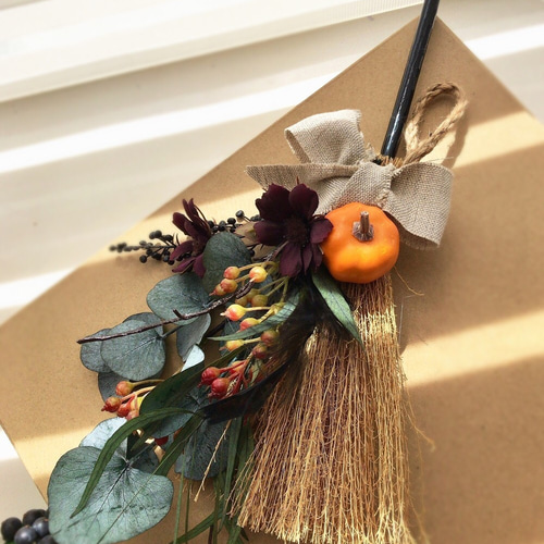 ハロウィン ホウキ 壁掛け ゜・*:.。❁ かぼちゃ プリザーブド コスモス ハロウィン ホウキ 壁掛け ゜・*:.。❁ かぼちゃ プリザーブド