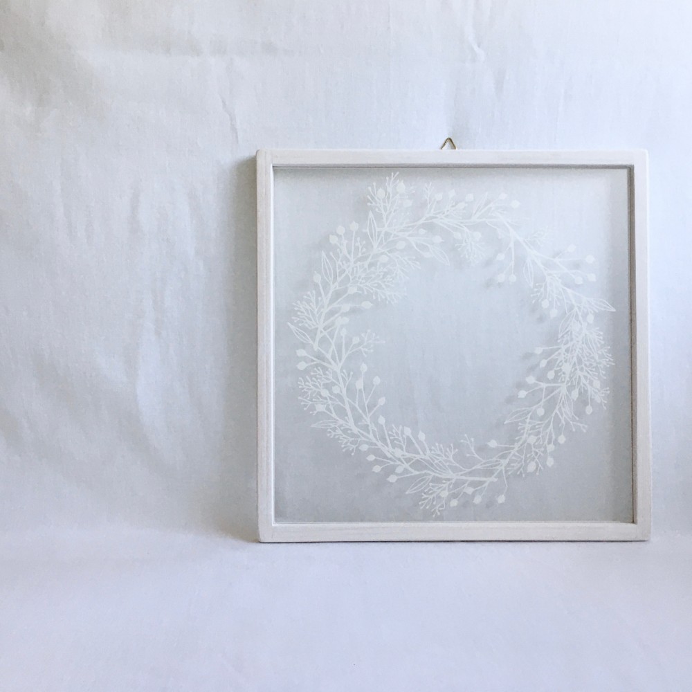 【植物リースの切り絵】大きい実と小さい実＿ミルクホワイト