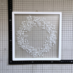 【植物リースの切り絵】大きい実と小さい実＿ミルクホワイト 3枚目の画像