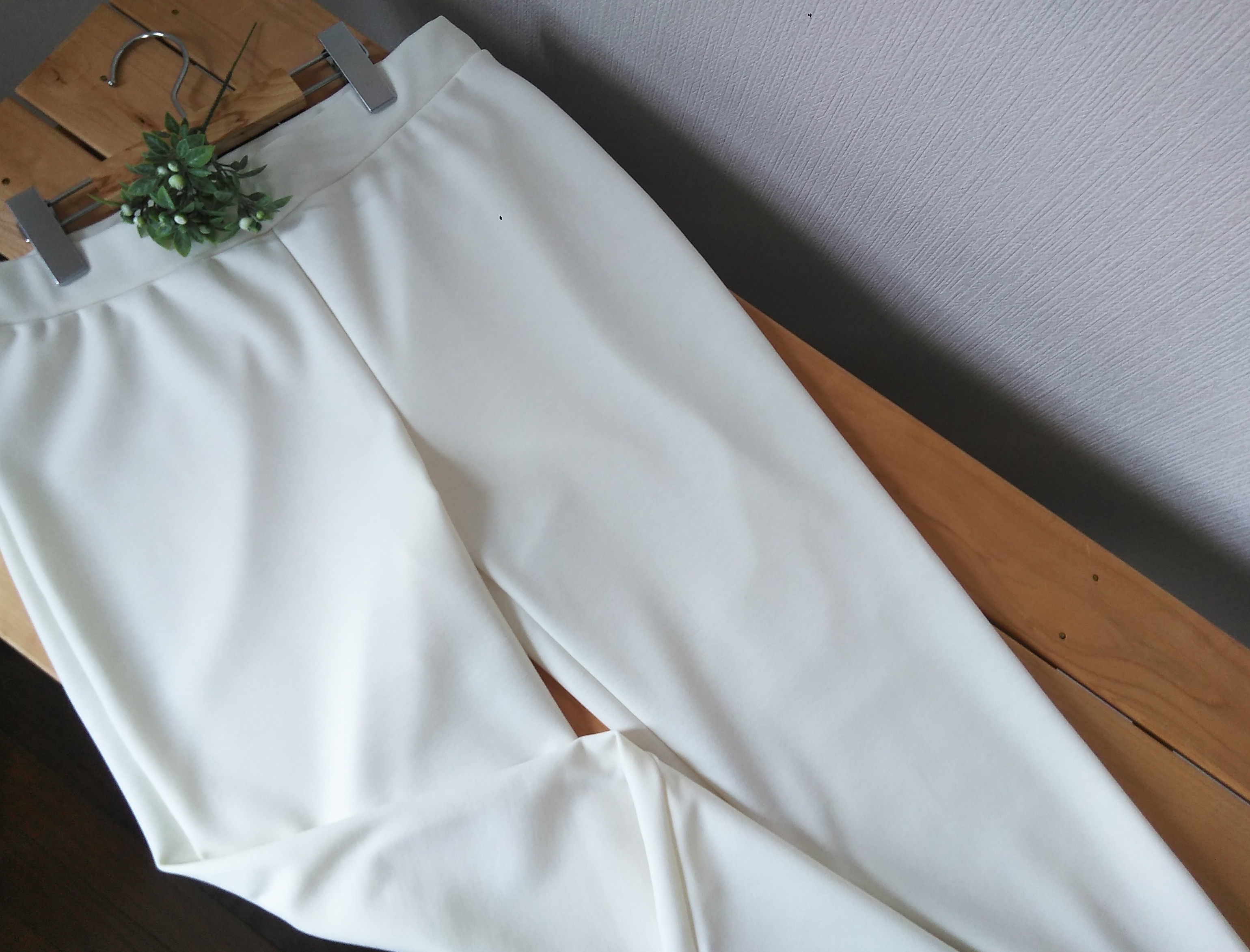 スリムストレートパンツ　選べるカラー　お客様サイズで製作　毛玉が出来にくいストレッチポンチ生地　捻じれに強いWゴム使用