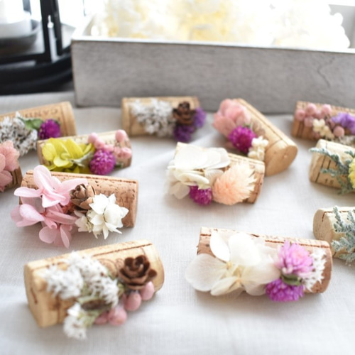 10個セット。結婚式にオススメ*ドライフラワーお花のコルクカード立て 