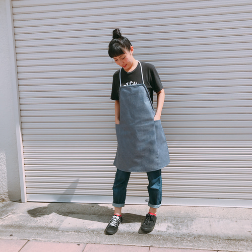 防水エプロン Mサイズ：ヒッコリーネイビー エプロン comete makers