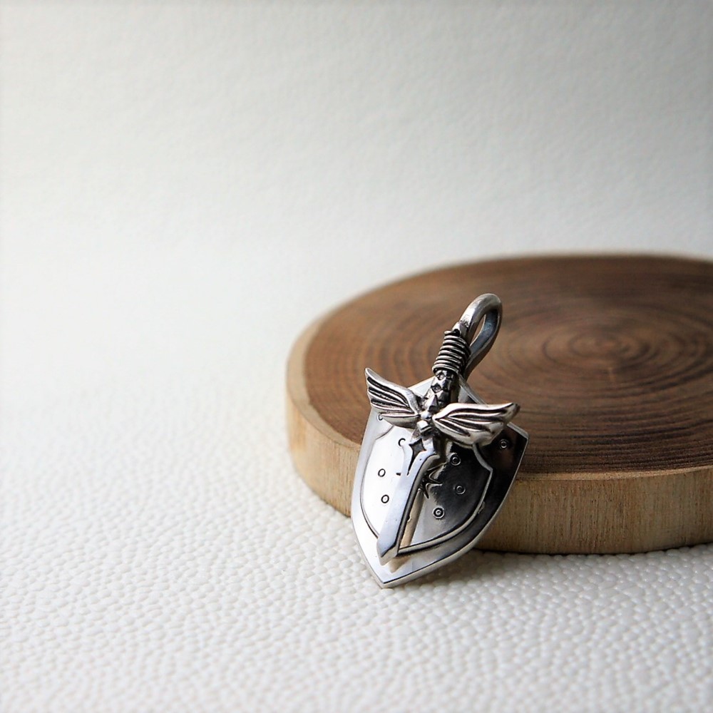 クラウ・ソラス＆アイギス　【光】