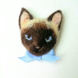 青い瞳のシャム猫ブローチ❇ 3枚目の画像