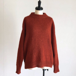 素朴な風合いの茜色のセーター　毛100% 1枚目の画像