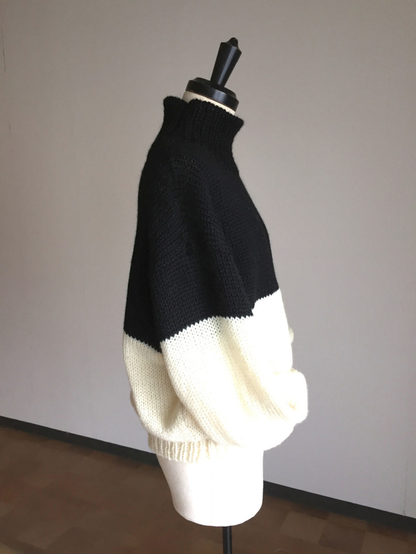 モダンな白×黒　可愛いゆったりセーター　ウール100％ 4枚目の画像