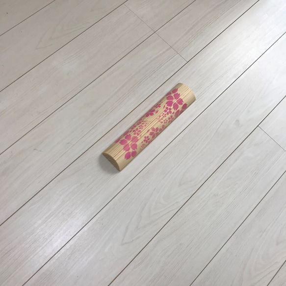 木の青竹踏み　桜の柄　おしゃれな　床置きインテリア　健康グッズ 6枚目の画像