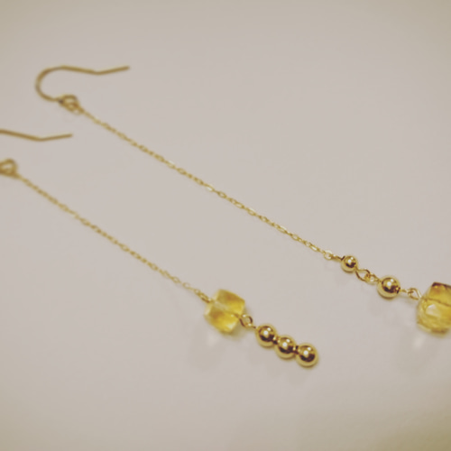 14kgf 】sitorin asymmetry long pierced earrings ピアス