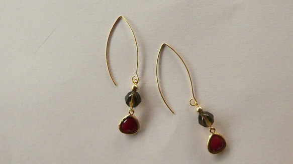 【 14kgf  】 autumn  colors  pierced earrings 1枚目の画像