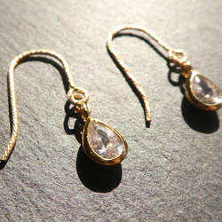 【 14kgf 】morning dew pierced earrings 1枚目の画像