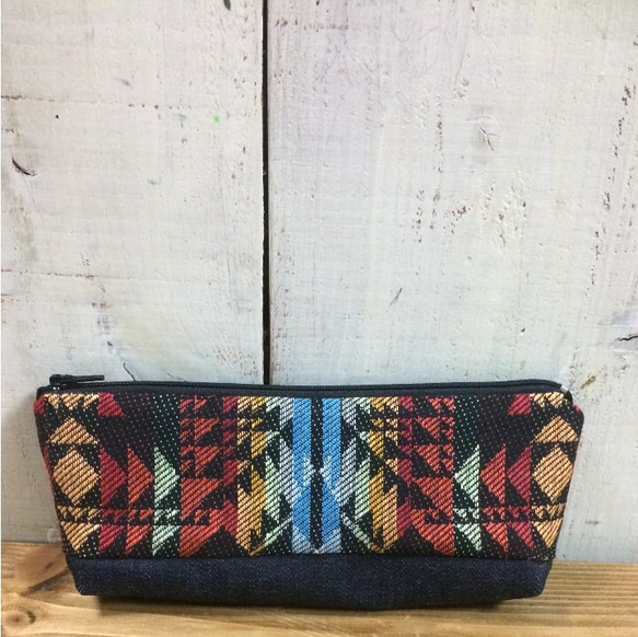 オルテガ柄のデニムとパイナップルの内布ポーチ