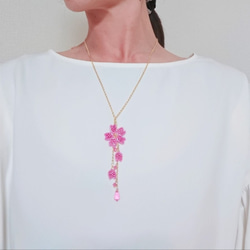 ビーズステッチ 桜のネックレス  チェリーブロッサム 5枚目の画像
