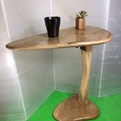 天然木　クスノキ　折り畳み式　サイドテーブル　一点物　手造り 1枚目の画像