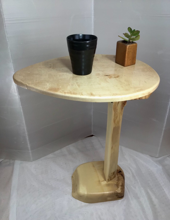 天然木　カエデ　楓　玉杢　折り畳み　サイドテーブル　一点物　手造り 1枚目の画像