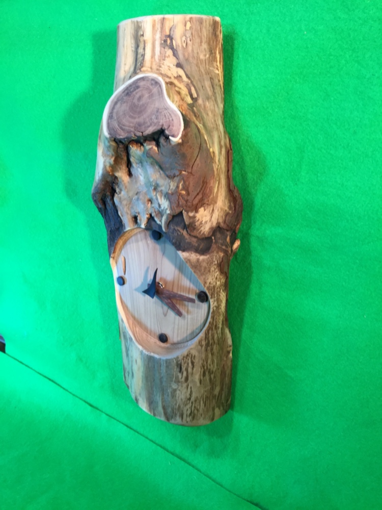 天然木 一位 丸太 掛け時計 天然木 一位 丸太 掛け時計