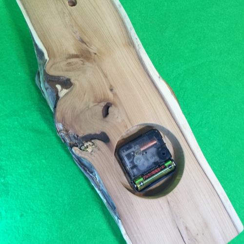 天然木 一位 丸太 掛け時計 天然木 丸太 一位 掛け時計 掛け時計・置き時計 mokuba 通販 7253166