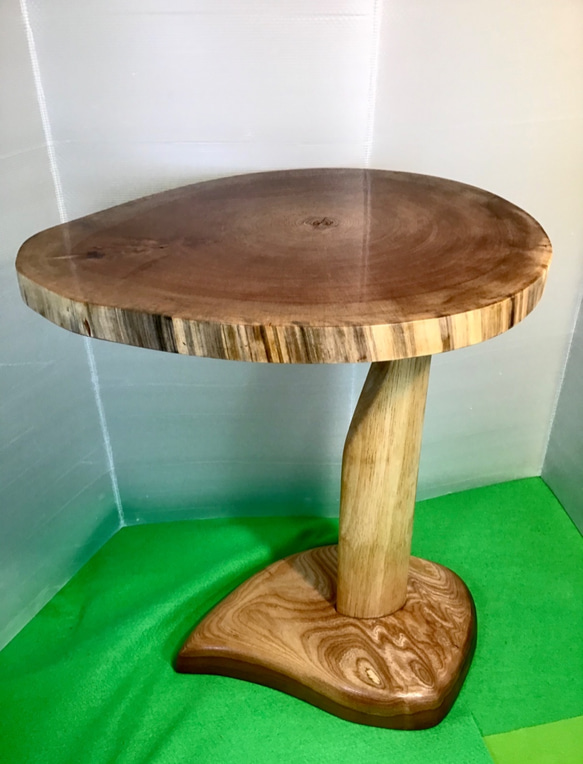 天然木　桜輪切り　折り畳み　サイドテーブル　一点物　手造り 1枚目の画像