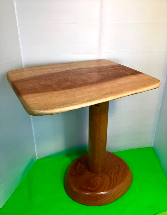 天然木　かつら折り畳みサイドテーブル　一点物　手造り 2枚目の画像