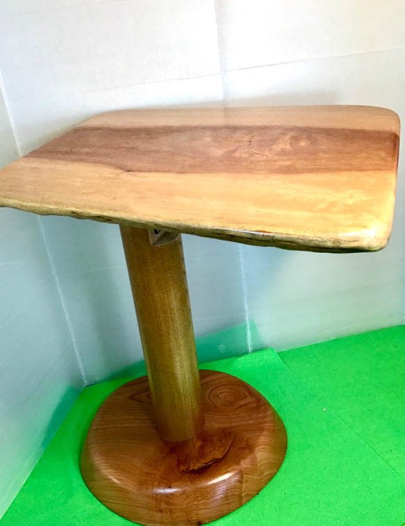 天然木　かつら折り畳みサイドテーブル　一点物　手造り 3枚目の画像