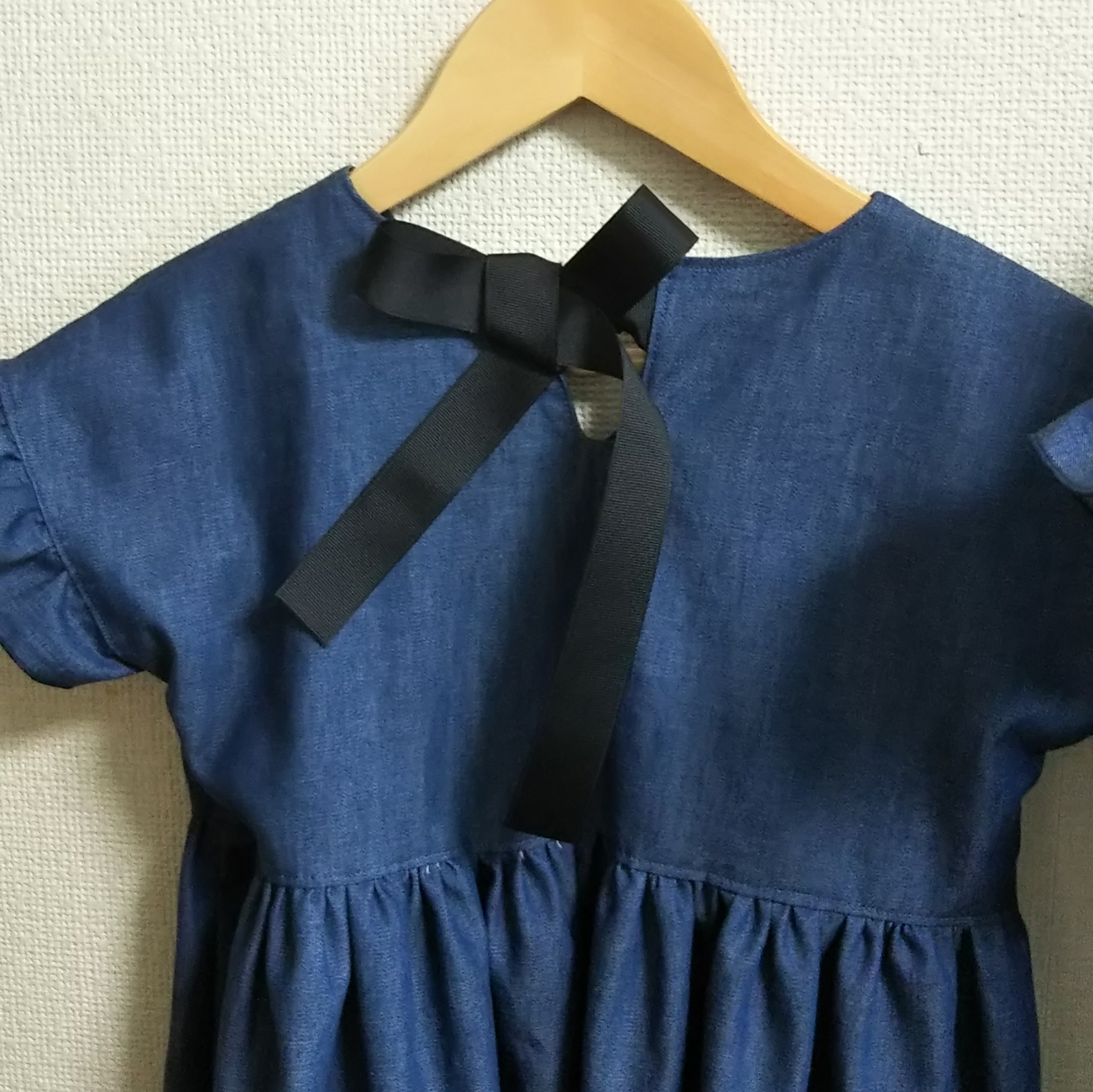 女の子ママ、リンクコーデ♥️岡山デニム カシュクールワンピース