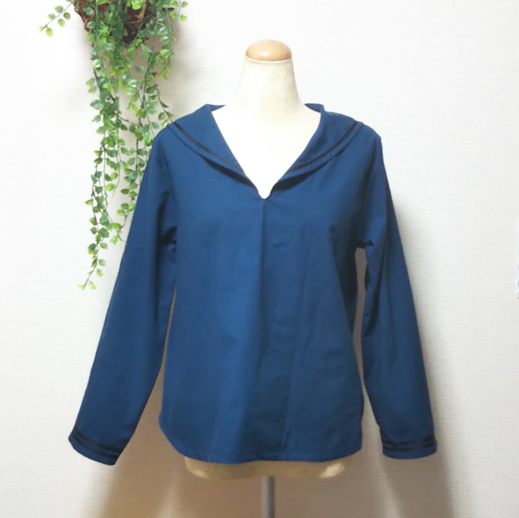 カラーが豊富❗コットン100％の セーラーカラーのプルオーバー(襟、袖ライン入り)