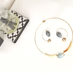 ***Blue Stone Choker***大理石風のチョーカー✴︎おそろいのﾋﾟｱｽもあります☺︎︎ 1枚目の画像