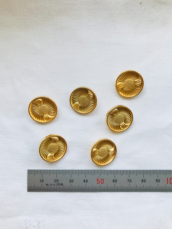 フランス工場のヴィンテージボタン [6個] 20mm ゴールド１ 2枚目の画像