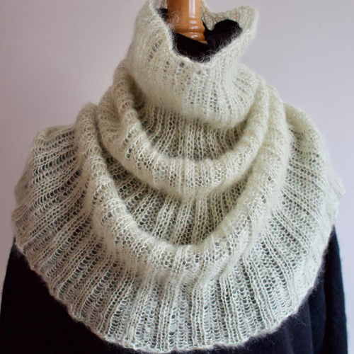 フランス製 スヌードケープ 草木染めシルクモヘア糸使用 ライム