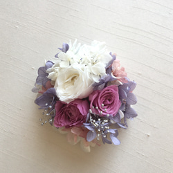 プリザーブドフラワーの紫陽花とバラのコサージュ Ｉ  入学式・卒業式・パーティー 1枚目の画像