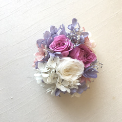 プリザーブドフラワーの紫陽花とバラのコサージュ Ｉ  入学式・卒業式・パーティー 5枚目の画像