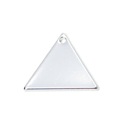 新作【2個入り】つるんとした約15mm三角形真鍮製シルバーチャーム NF 3枚目の画像