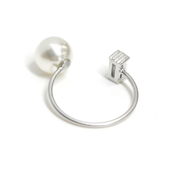 全新 [1 件] 啞光銀通用型戒指，帶 CZ 和珍珠，戒指 NF 第3張的照片