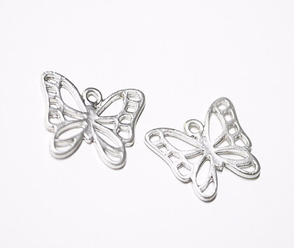 再次上架【4件】水印蝴蝶蝴蝶圖案磨砂銀飾成品魅力部分 第2張的照片