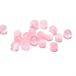 【10個入り】天然石キャッツアイ〜Light Pinkカラー4mm六角形カット両穴ビーズ 3枚目の画像