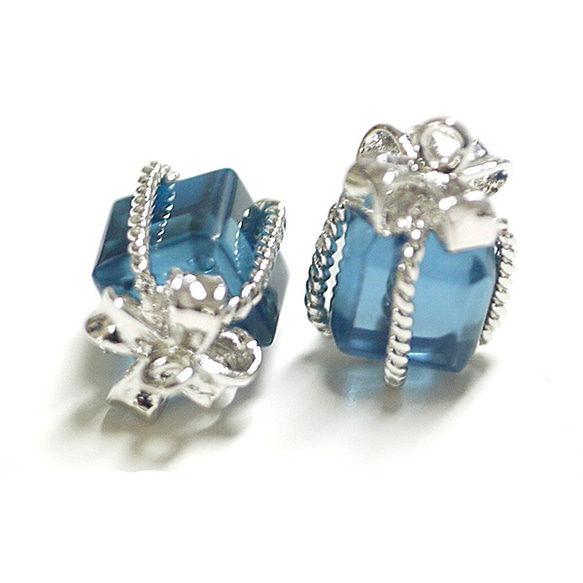 P1787s [2 件] 玻璃寶藍色小型珠寶盒銀色吊飾、零件 第4張的照片