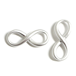 再次上架 [2 件] 無限符號霧面銀色吊墜，零件 第2張的照片