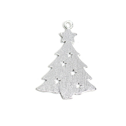 再次上架 [2 件] 紋理聖誕樹樹圖案霧面銀色吊飾，零件 第2張的照片